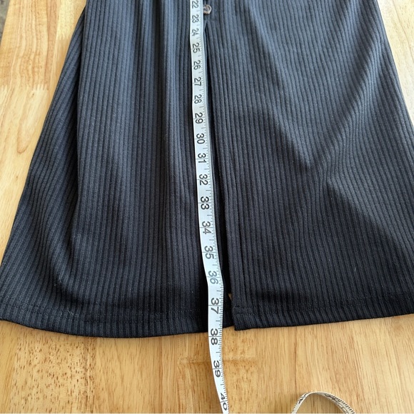 Vici Ribbed Knit Midi Dress, EUC - Picture 5 of 8